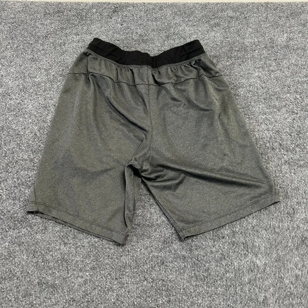 Adidas Shorts Mens Size S Gray Heather Athletic Gym Pockets Good Condition Snag